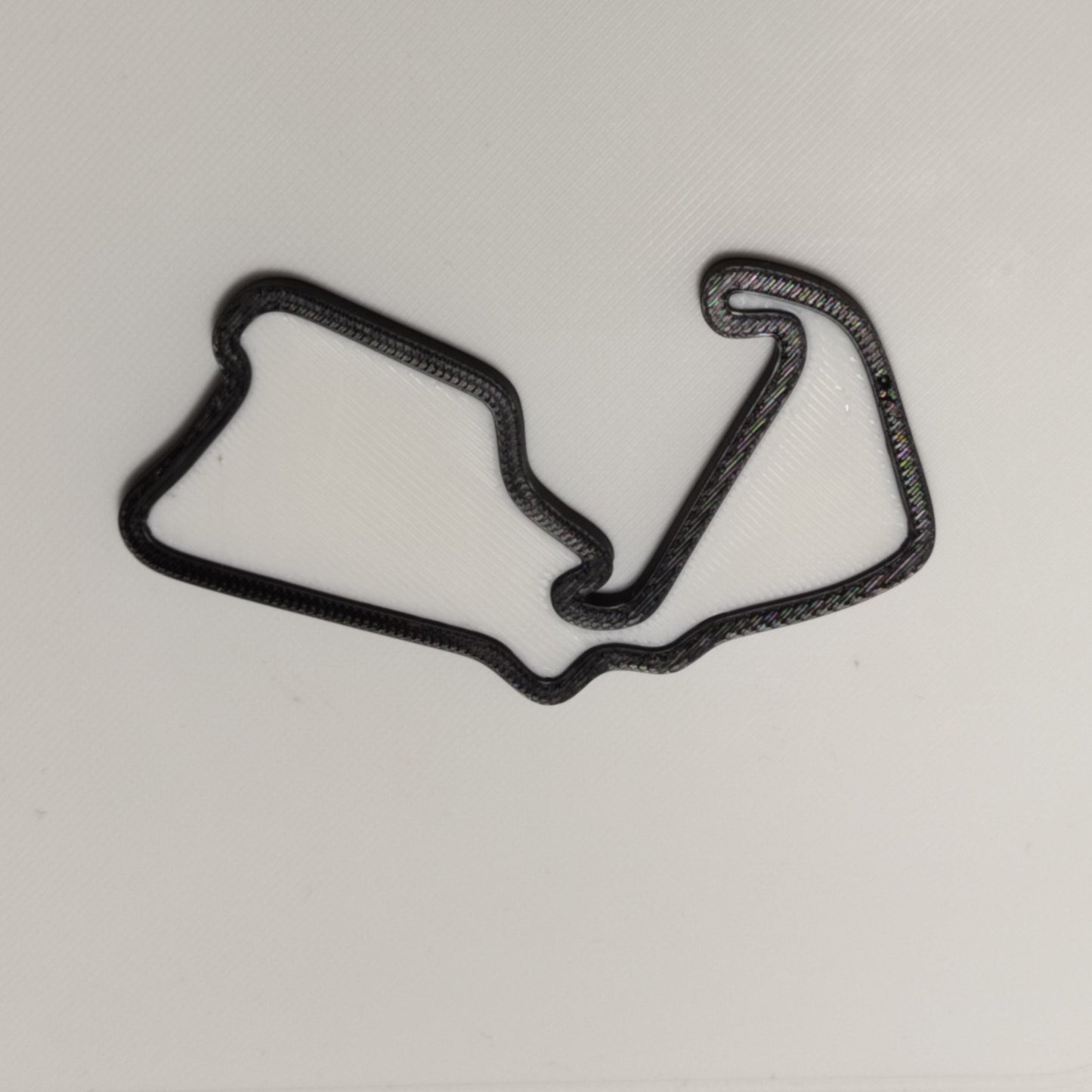 Silverstone_Magnet_Black_White